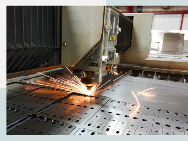 Лазерная резка металла в Белове от 652 руб.
